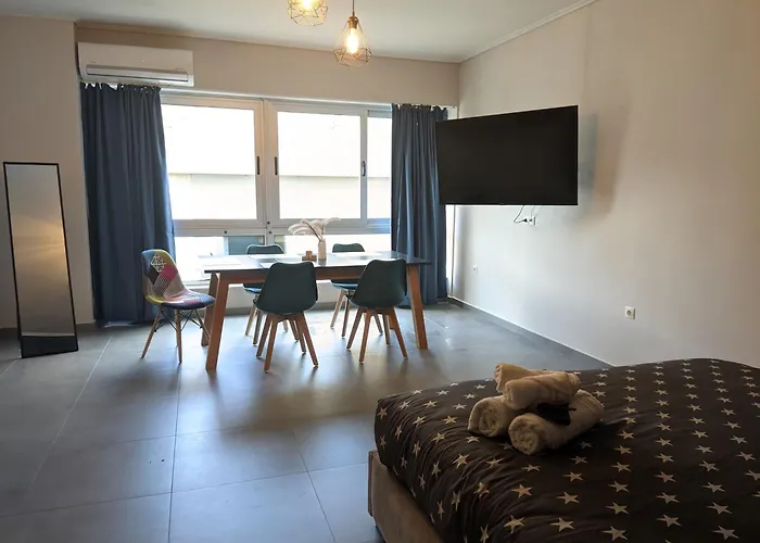 Ermou Downtown Suites By s Urban Retreat